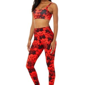 VAPOR ROSES BRA & HIGH-WAIST ROSES LEGGING SET
